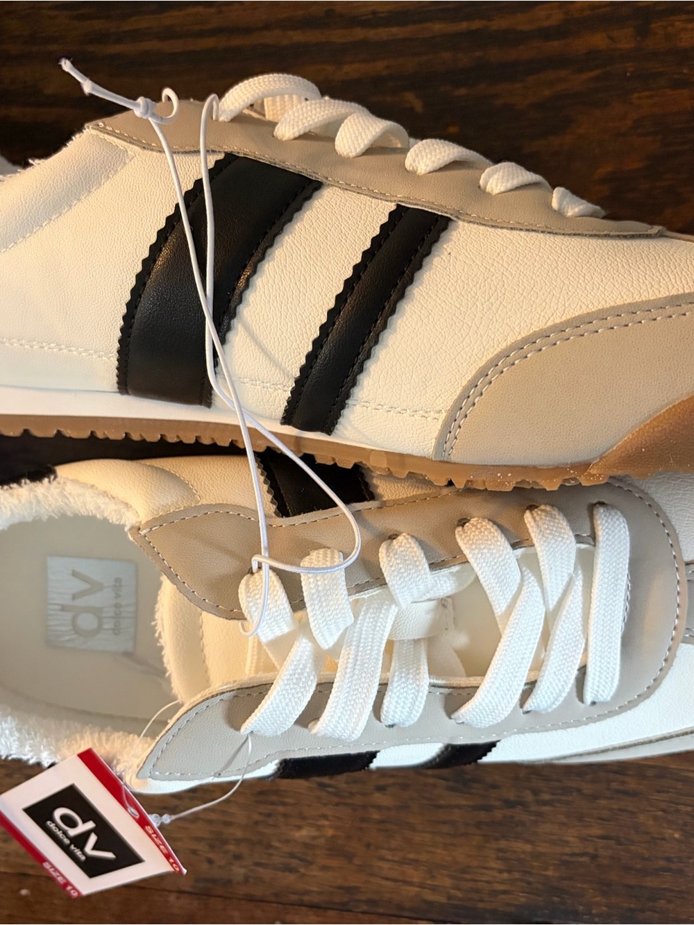 Dolce Vita Women’s Revie White and Black Retro Runner Sneakers - Picture 3 of 7